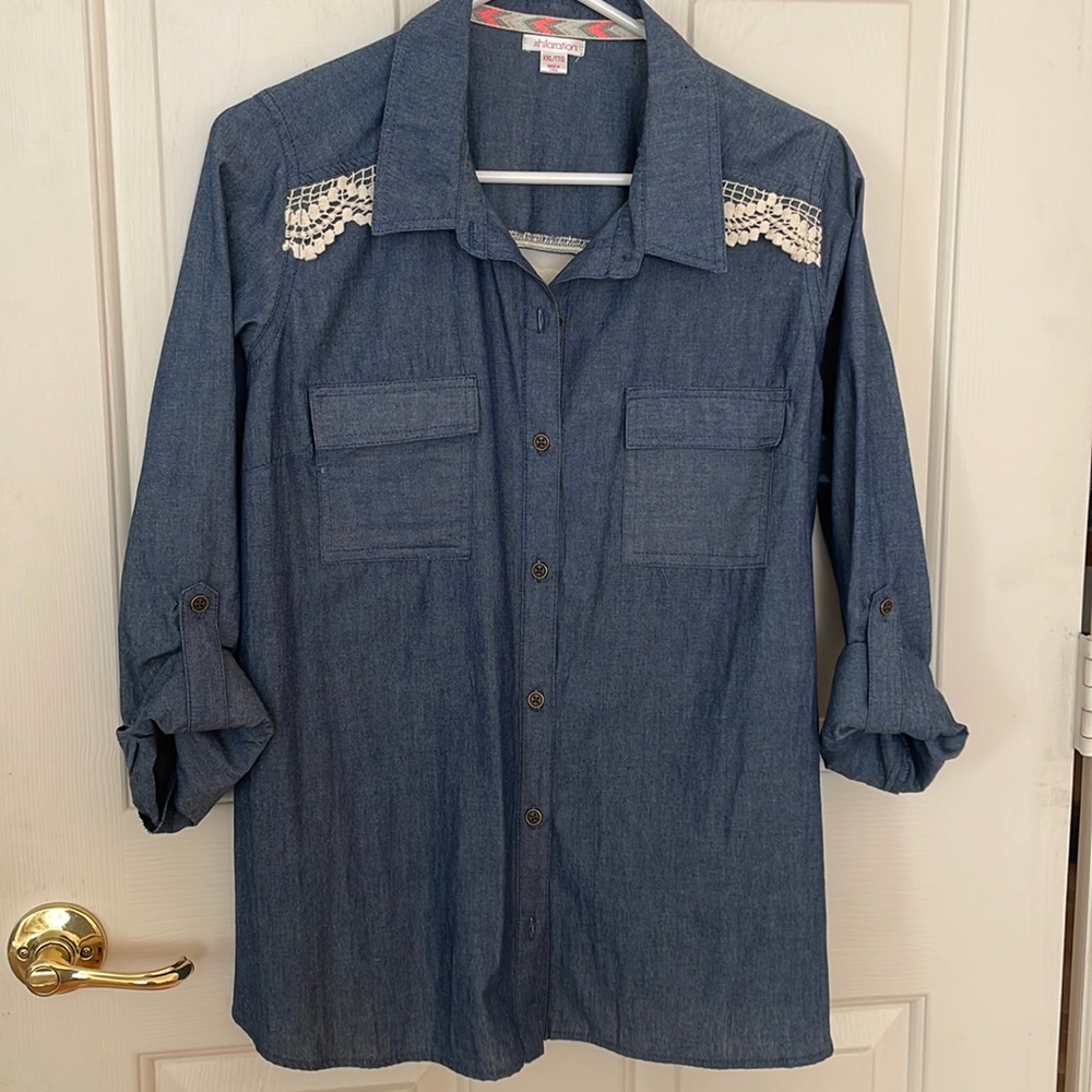 Awesome DENIM & LACE SHIRT